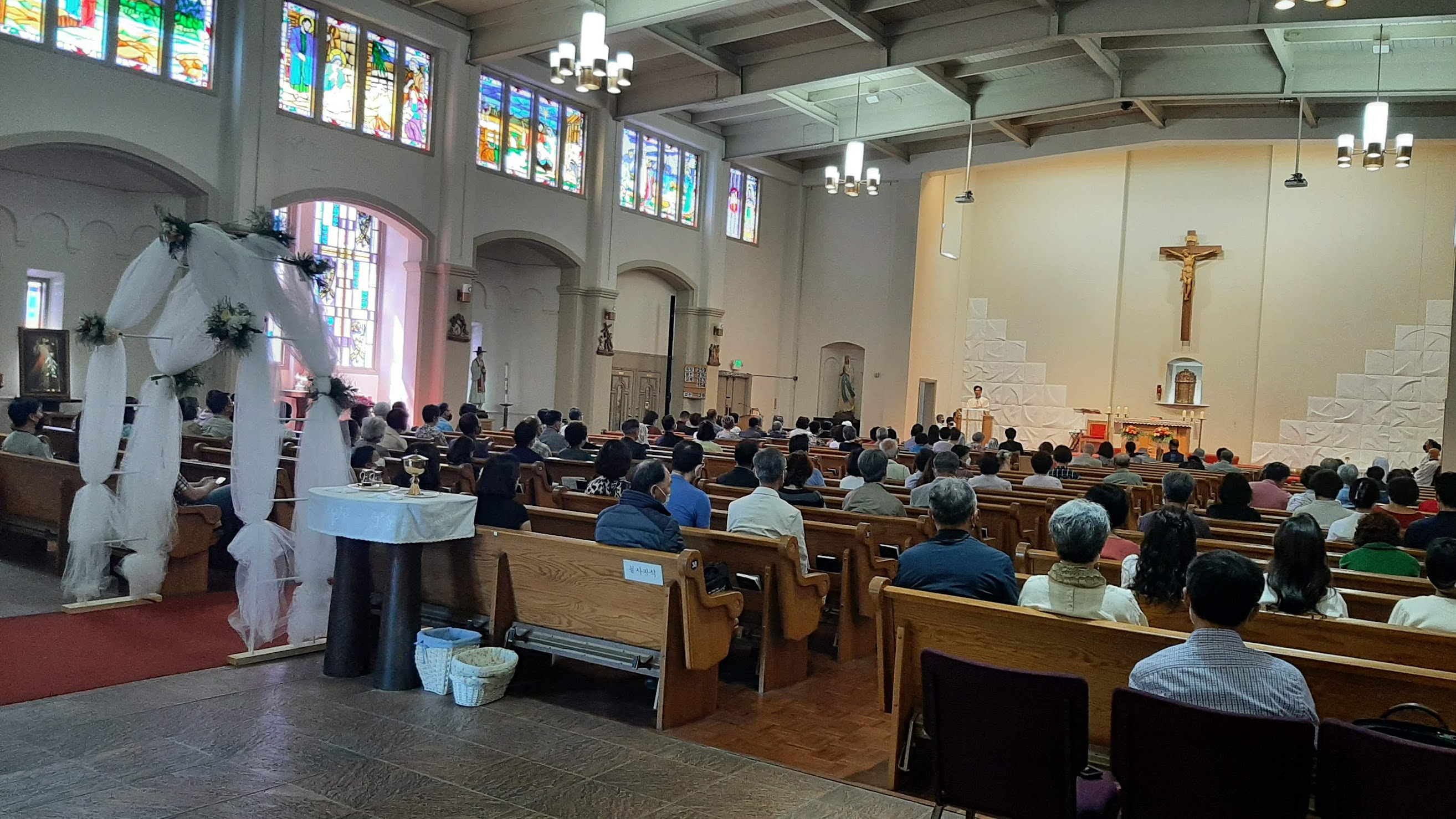 성모 승천 대축일, 첫 영성체, 성모회 전신자 점심 제공