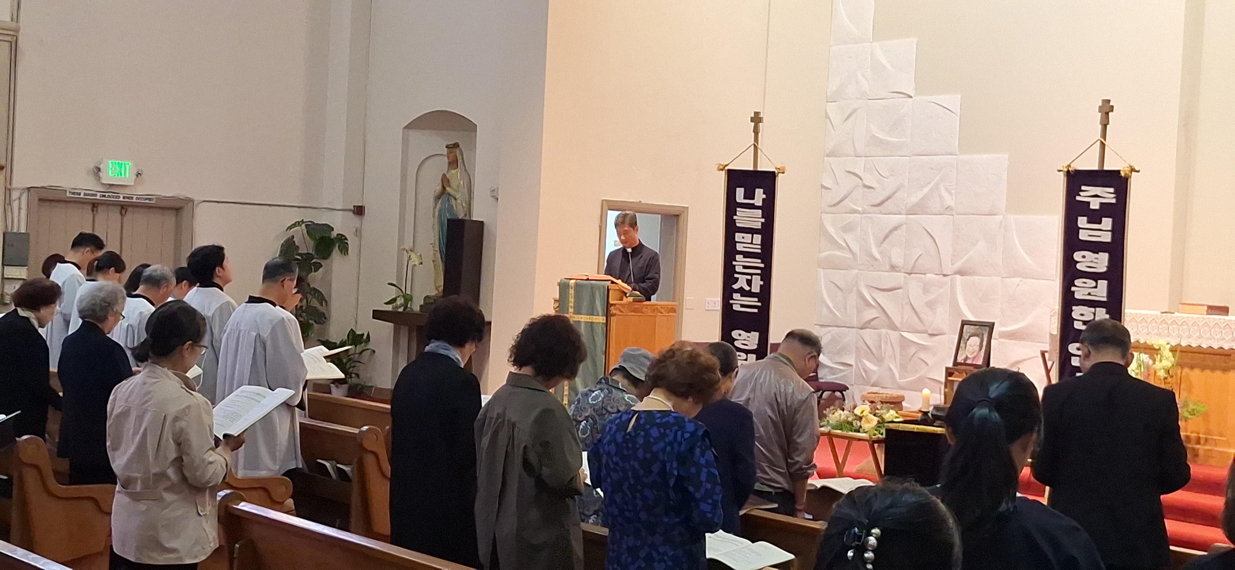 본당 안기민 사도 요한 신부님 모친 고 김순기 루갈다 자매님게서 선종하셨습니다.