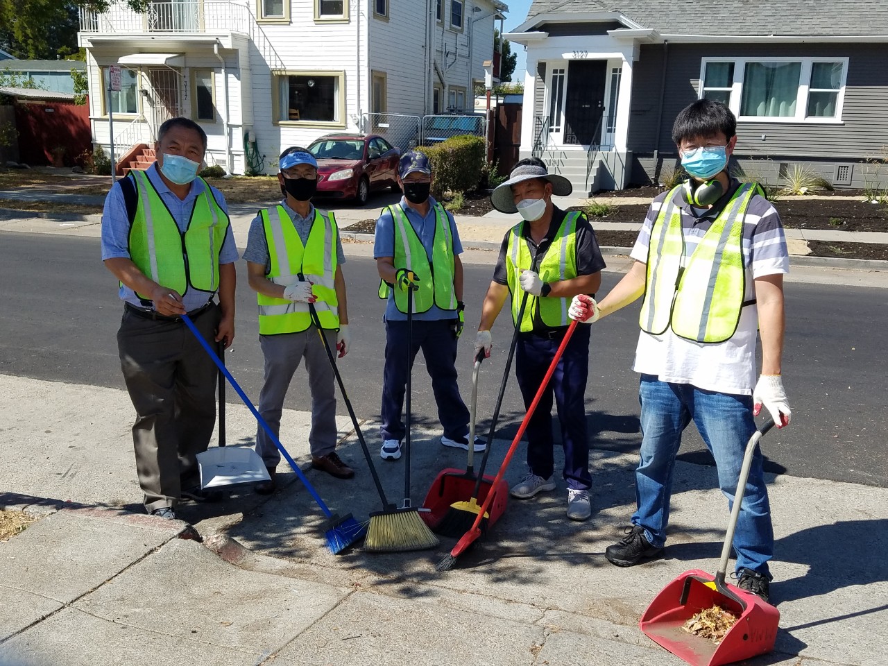 [본당 외곽 청소] 10/2 Oakland Abundant Aid(Citywide Cleanup) 행사에, 본당 교우님들과 빗자루회원들이 참여했습니다