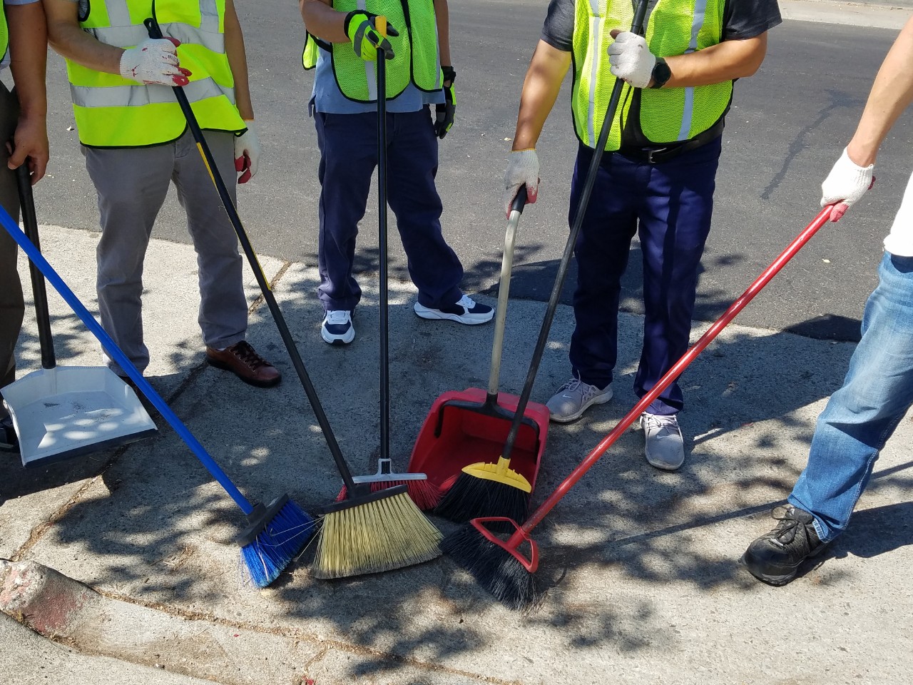 [본당 외곽 청소] 10/2 Oakland Abundant Aid(Citywide Cleanup) 행사에, 본당 교우님들과 빗자루회원들이 참여했습니다