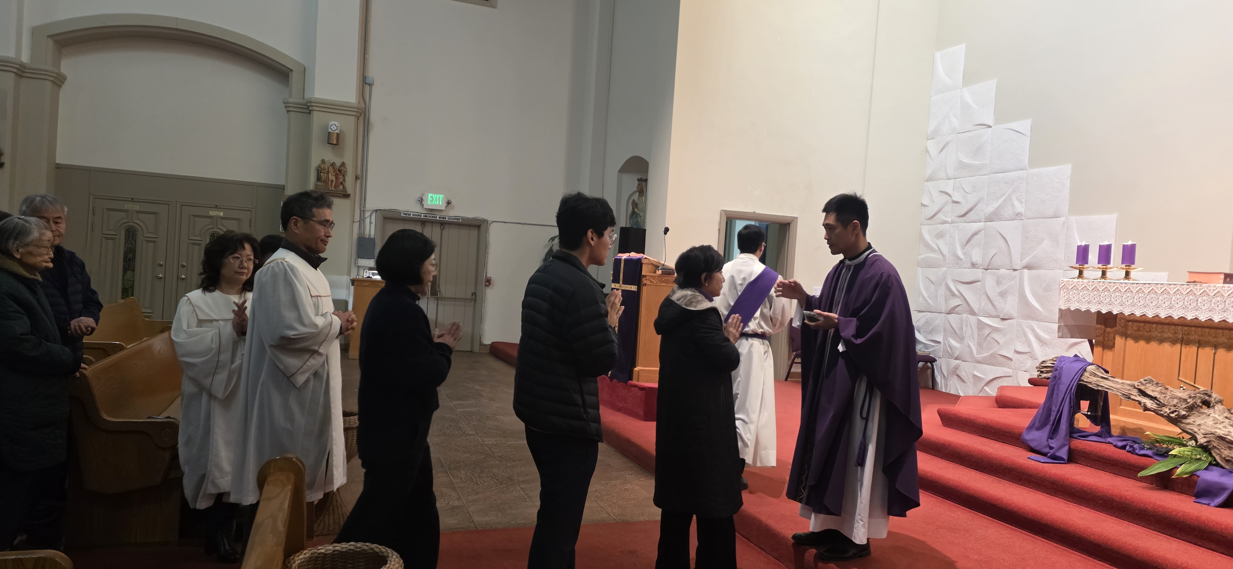 정홍철 아우구스티노 신부(예수회)/ 도형준 베드로 부재(예수회)